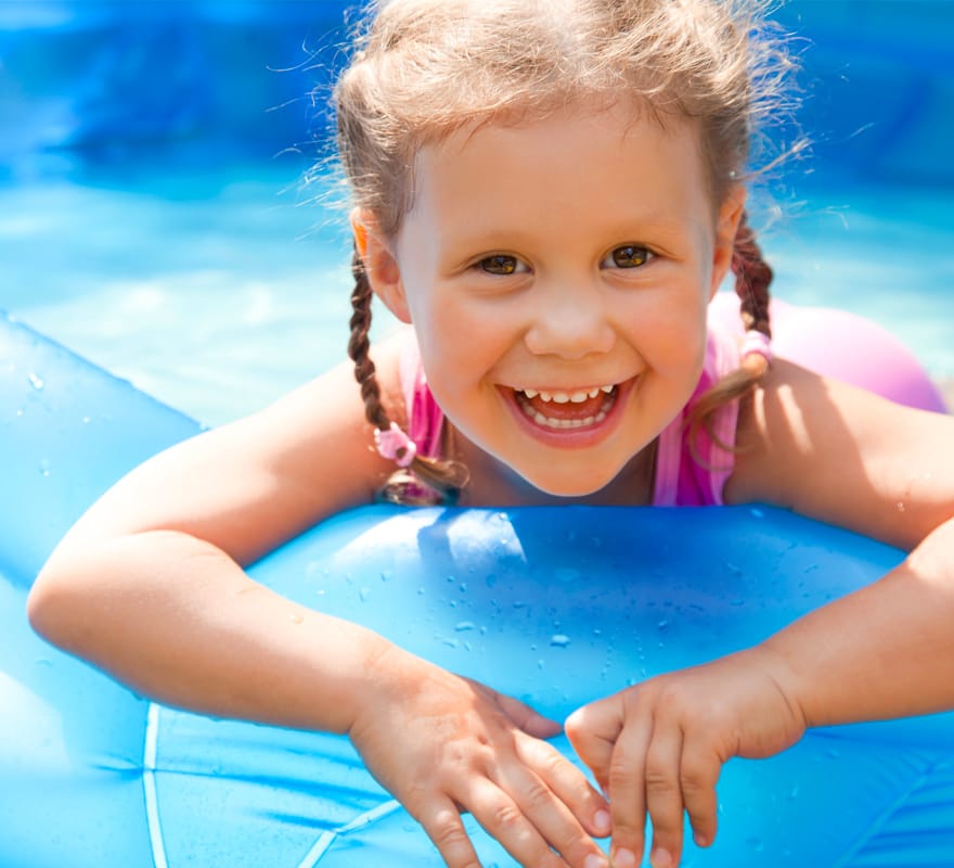 儿童泳池