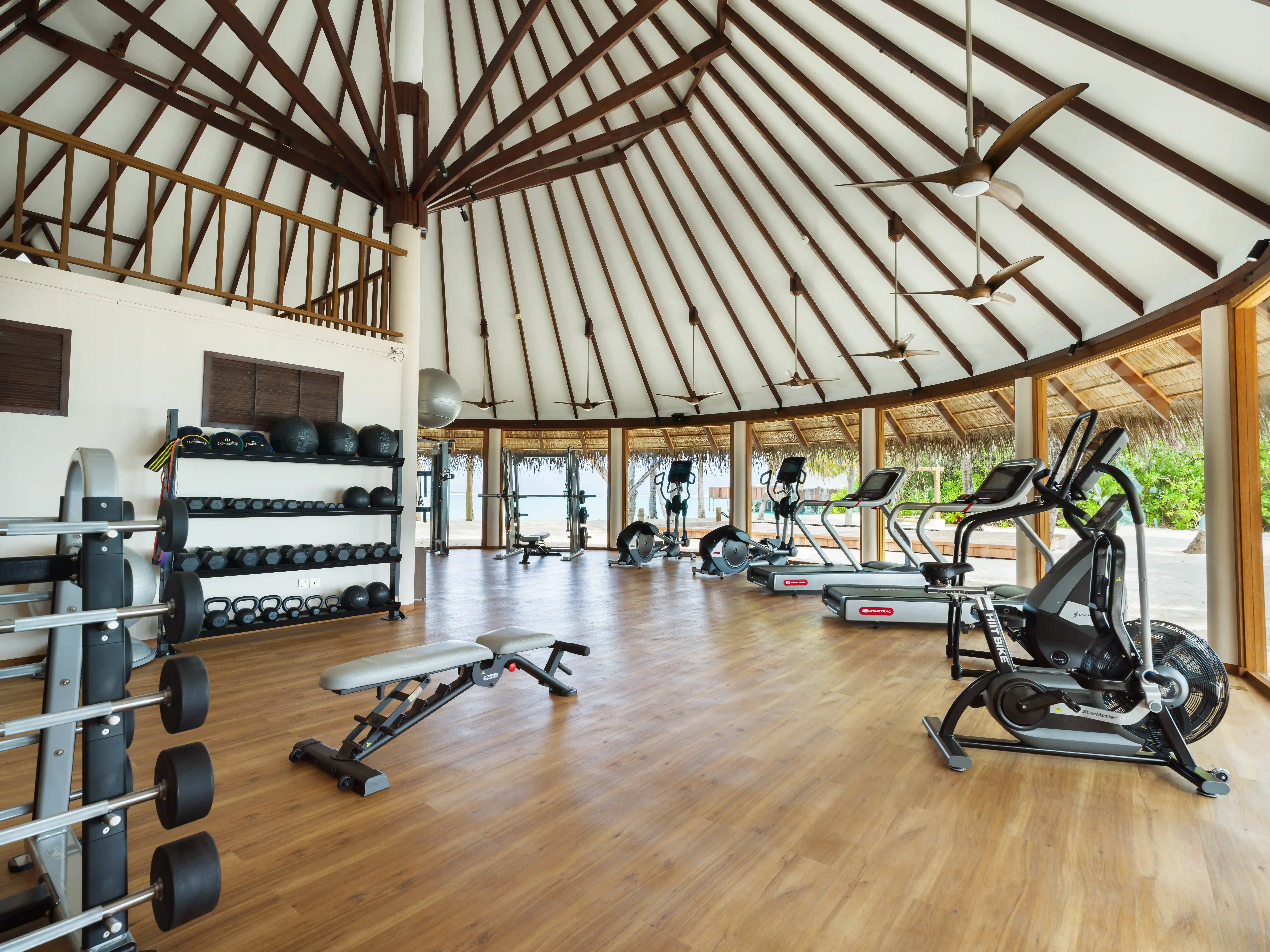 马尔代夫康莱德7晚带泳池的顶级水上别墅套餐