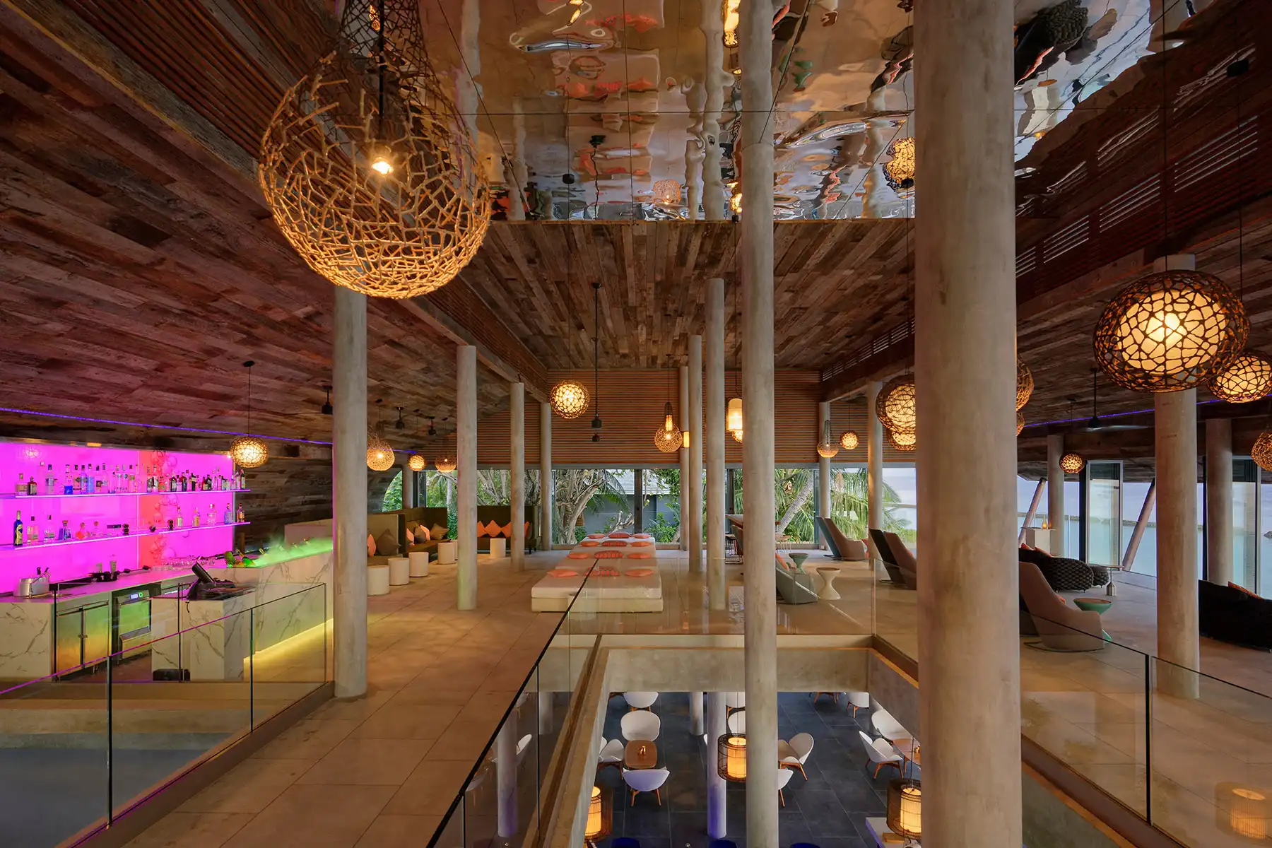 シャンパン・ロフト (Champagne Loft)