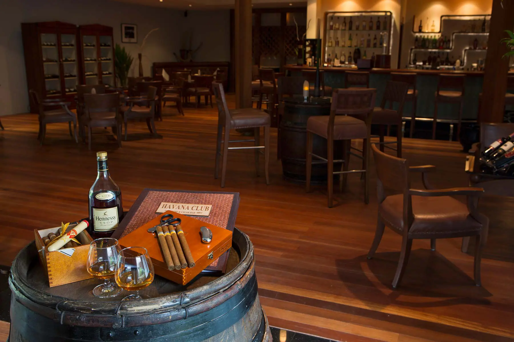 ハバナクラブ・ワイン＆シガーバー (Havana Club Wine & Cigar Bar)