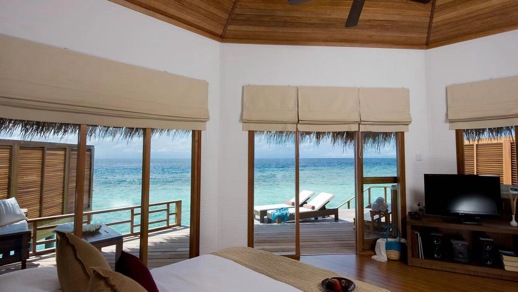 水上ヴィラ - 客室画像 2