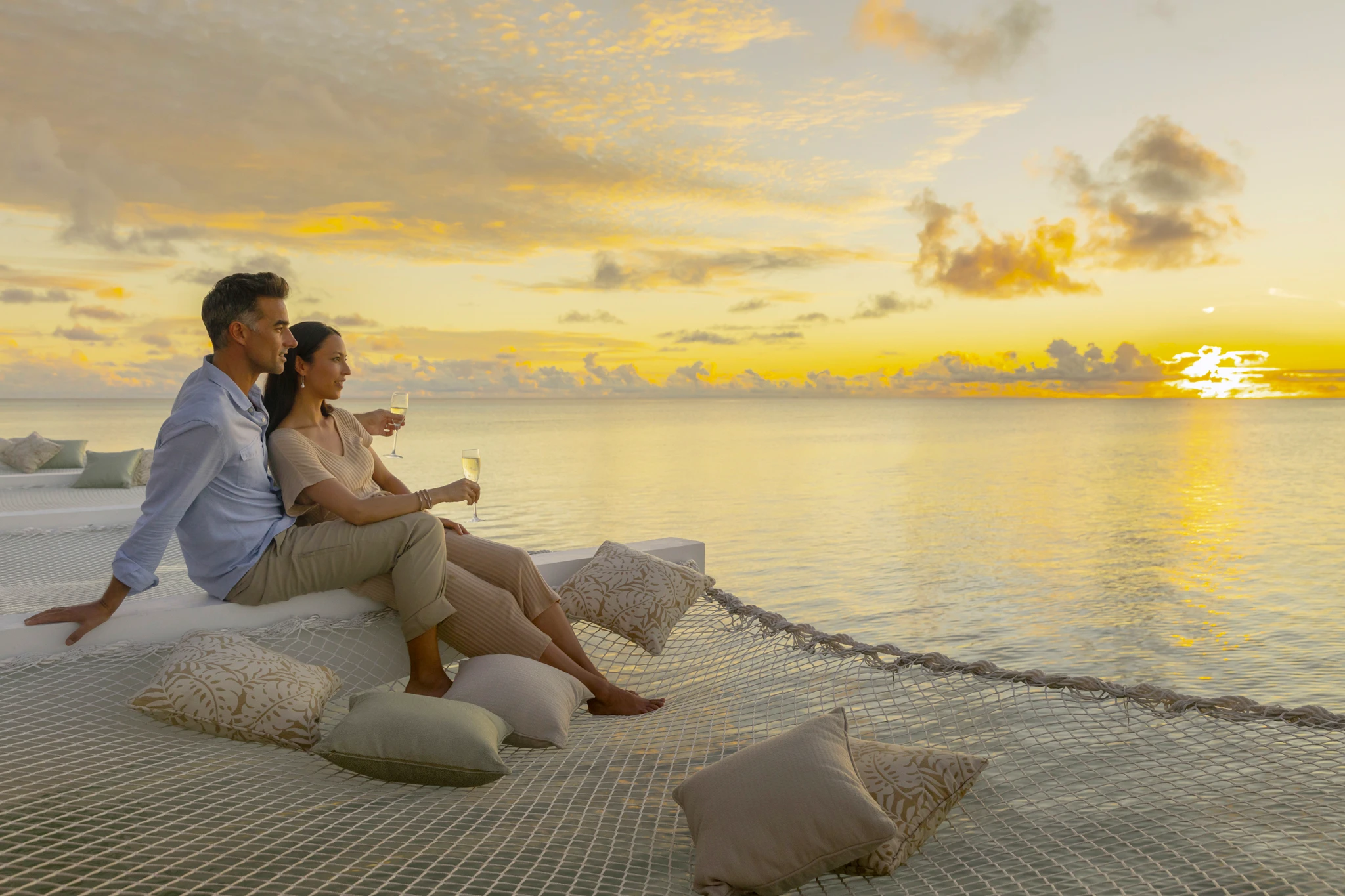 铂尔曼马尔代夫马姆塔岛度假酒店7晚一价全包海底别墅蜜月套餐