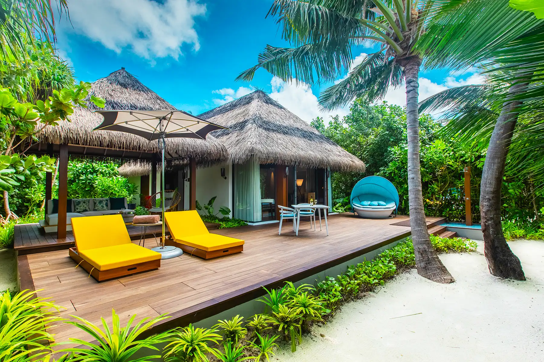 Beach Villa - Pure Island Living Aesthetics in a Pristine Beach Sanctuary