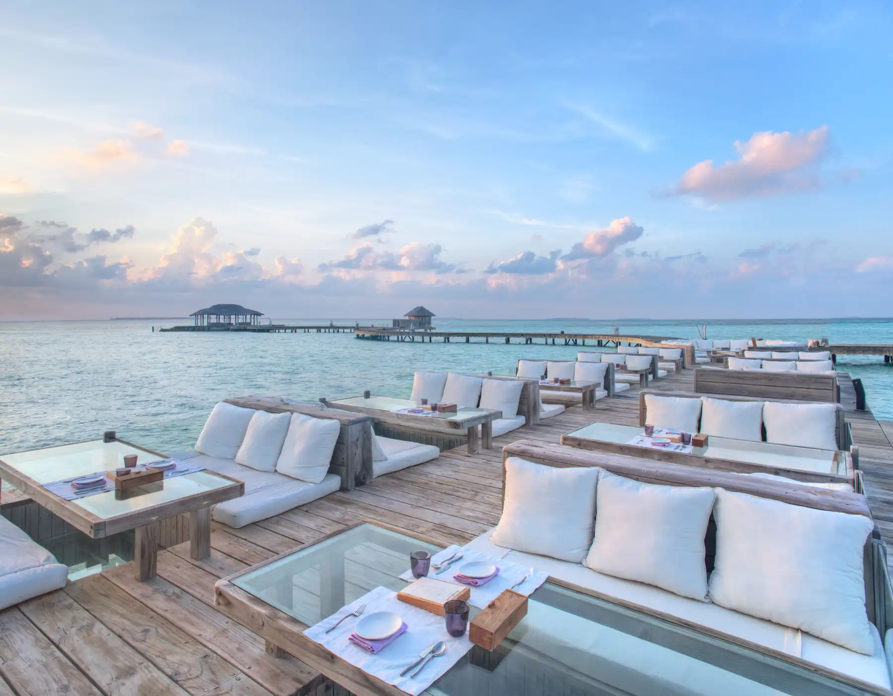 Overseas by Mathias Dahlgren - pic 2