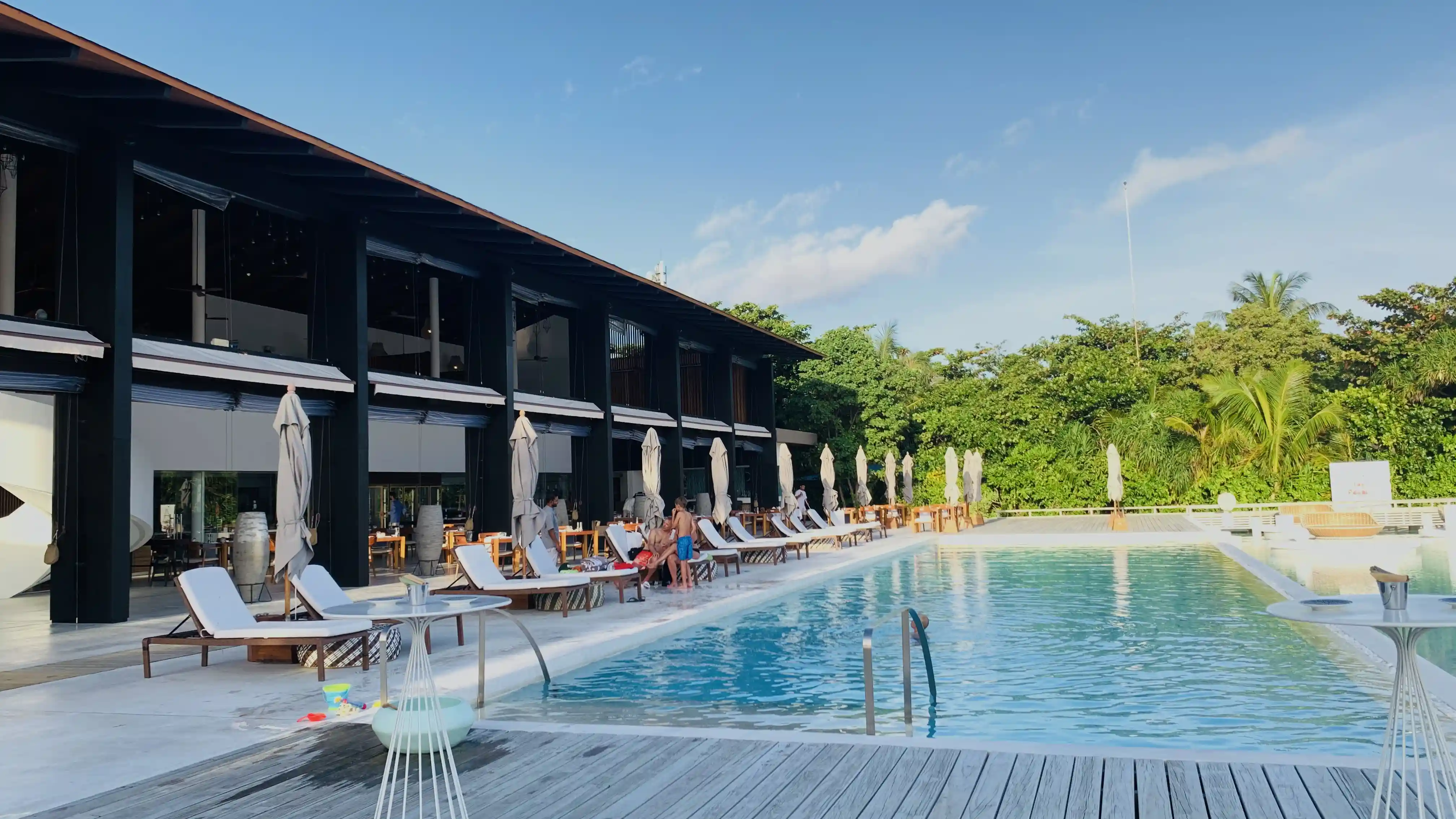 屋外プール - pic 4